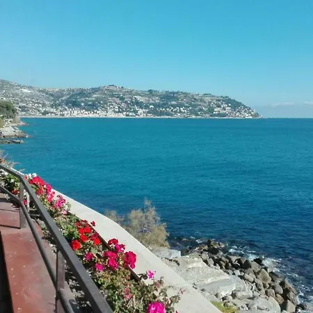Fivestar Apartman Bordighera